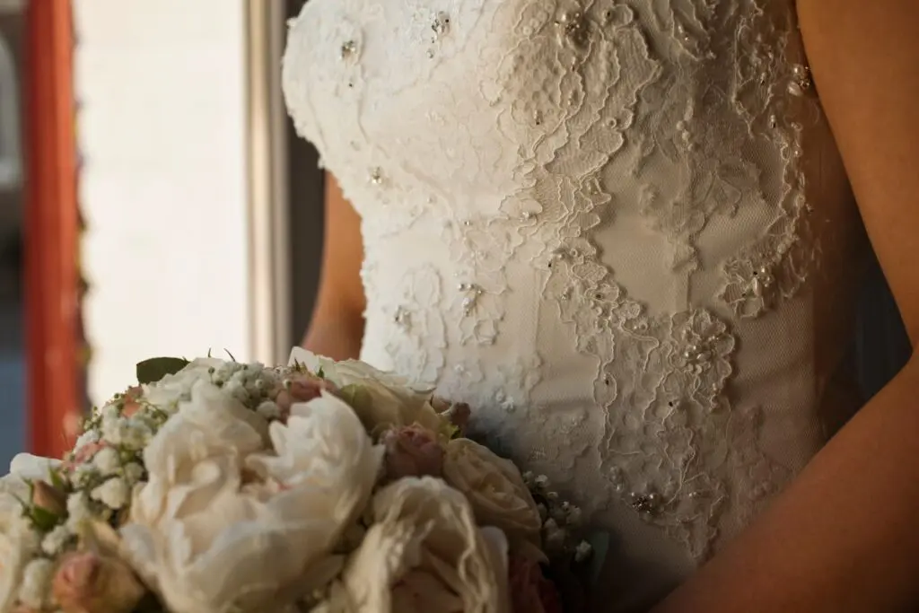 brudekjole med blonder 1