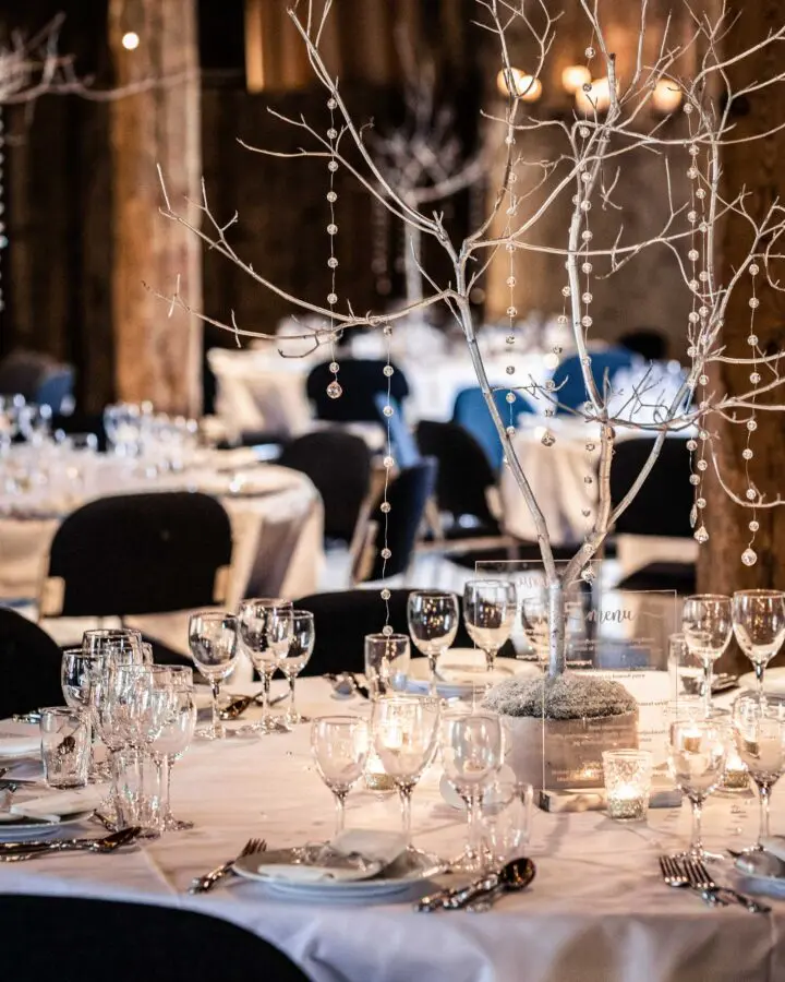 Winter wonderland wedding: Find stilen til dit vinterbryllup 6 674A4844 720x900 1