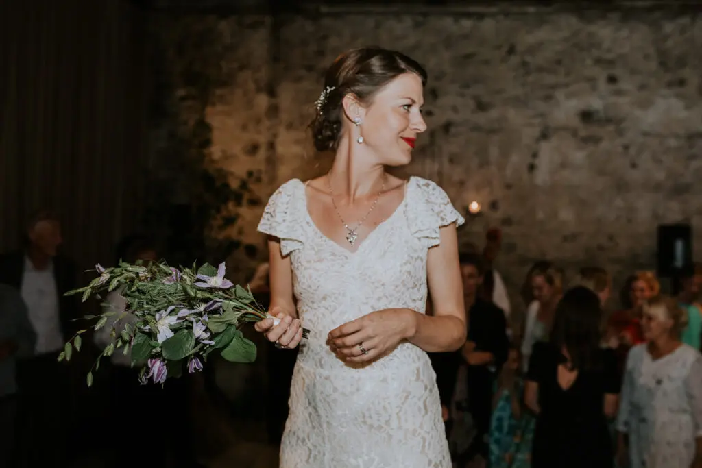 Lone <3 Azrin – Kærlighed på tværs af kontinenter: Det dansk-malaysiske sommerbryllup på godset 15 AL WeddingCopenhagen Dinner369of427