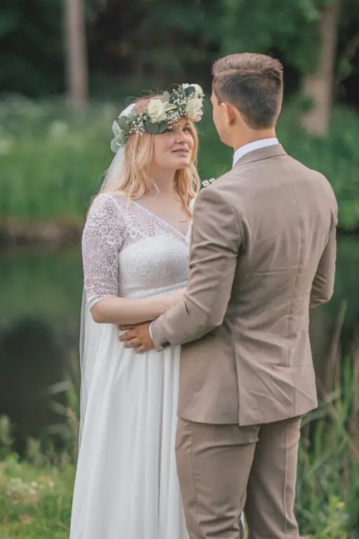 Guide til bryllup: De 15 bedste råd 6 Amalie og Mathias 60 of 94 512x768 1