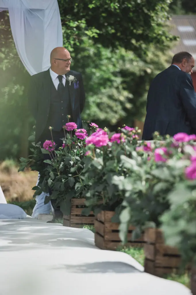Annette & Søren: Gennemført sommerbryllup med et strejf af lilla 14 Anette S©ren 39 e1505332602794