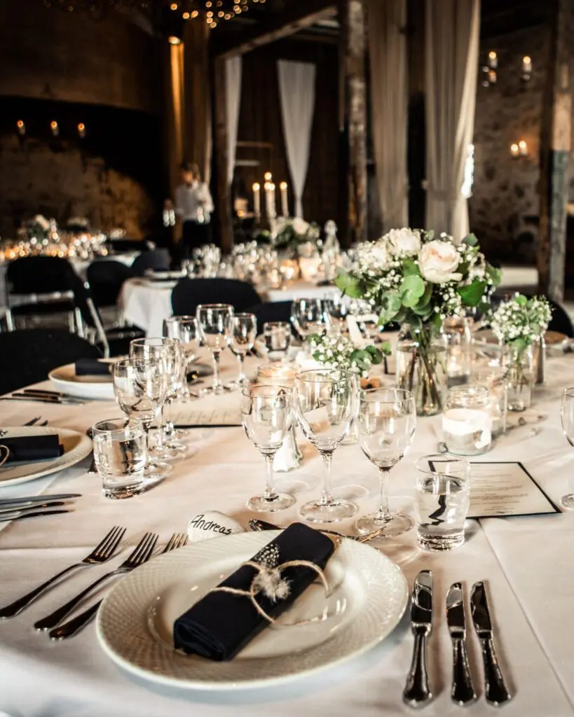 5 tips til dit forårsbryllup 4 Borddaekning kobberbryllup 1229x1536 1