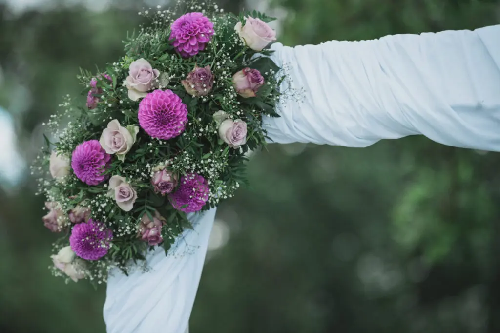 Annette & Søren: Gennemført sommerbryllup med et strejf af lilla 8 Bryllupsshoot.dk Sonnerupgaard Gods 2 e1505331379894