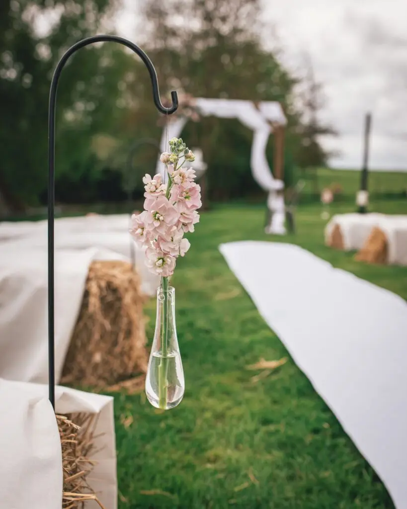5 tips til dit forårsbryllup 7 Hyrdestave med blomster