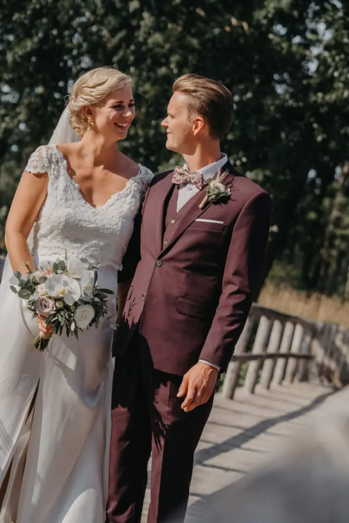 Bohobride – et gennemført look 7 Josefine Thomas bryllupsbilleder 1024x1536 1
