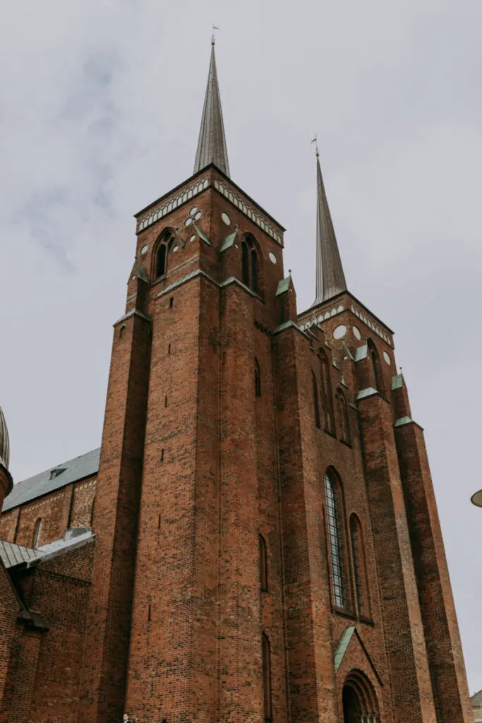 Dit bryllup og det absolut vigtigste: Lyt med og kom bedst fra start! 2 LineDavid SonnerupgaardWedding Church2of150 e1524669891747