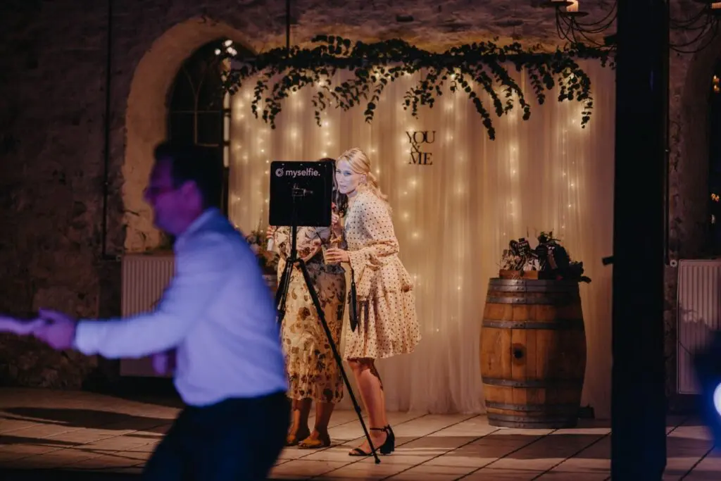 Vores ultimative guide: Underholdning til bryllup 6 Photobooth bryllup 1536x1024 1