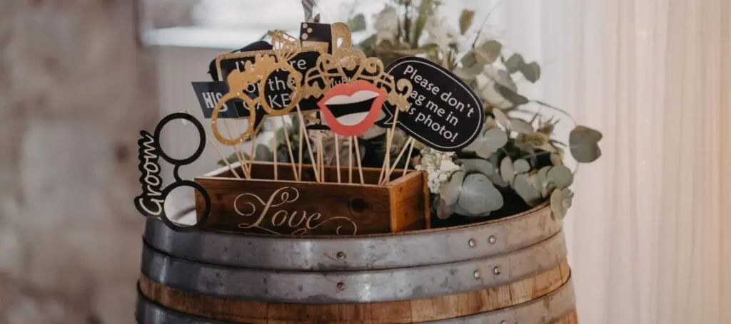 Photobooth props 1152x512 1