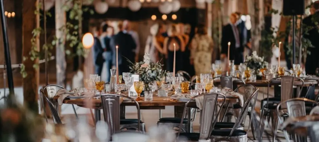 Sommerbryllup i 1877 Laden 1152x512 1