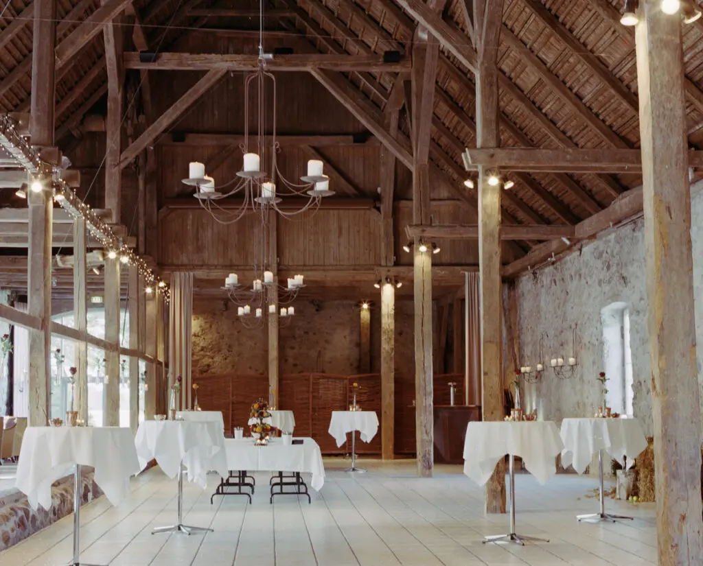 Efterårsbryllup i den gamle lade 5 film4 34