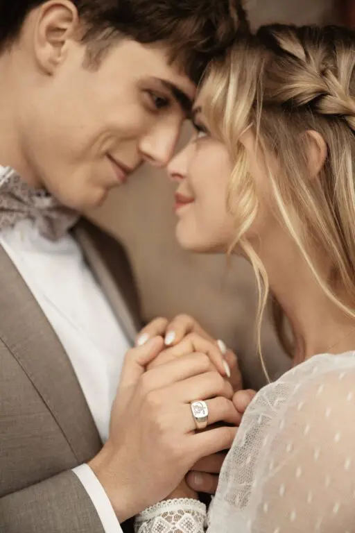 Nyt om vielsesringe 2025 : trends og 6 gode tips fra Nuran til at vælge din vielsesring 6 nuran wedding 4 512x768 1