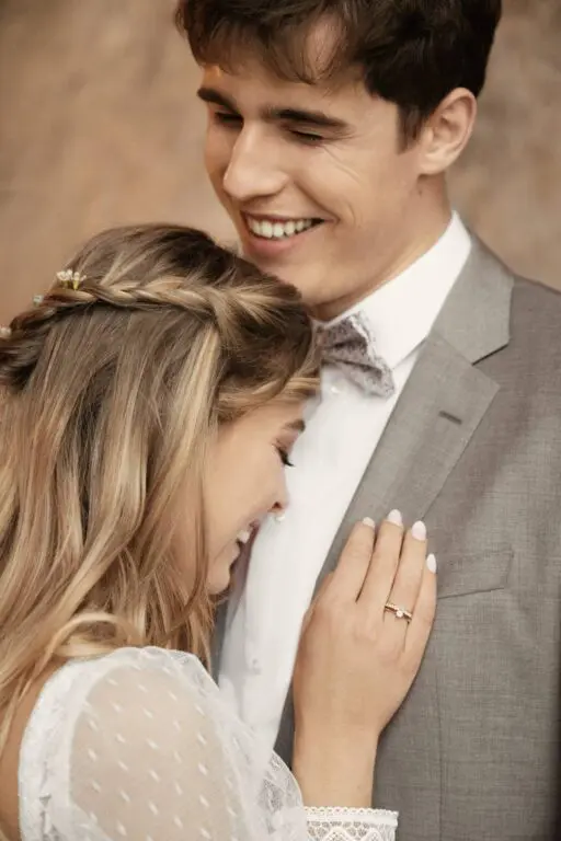Nyt om vielsesringe 2025 : trends og 6 gode tips fra Nuran til at vælge din vielsesring 3 nuran wedding 9 512x768 1