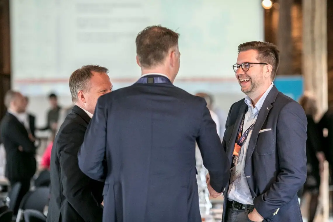 1877-Laden 4 Kursus5-1140x760