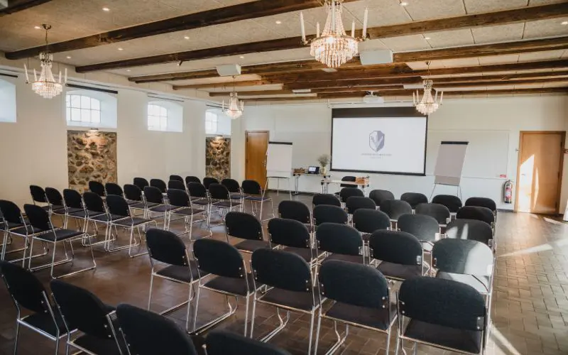 konference opstilling i festfloejen 1