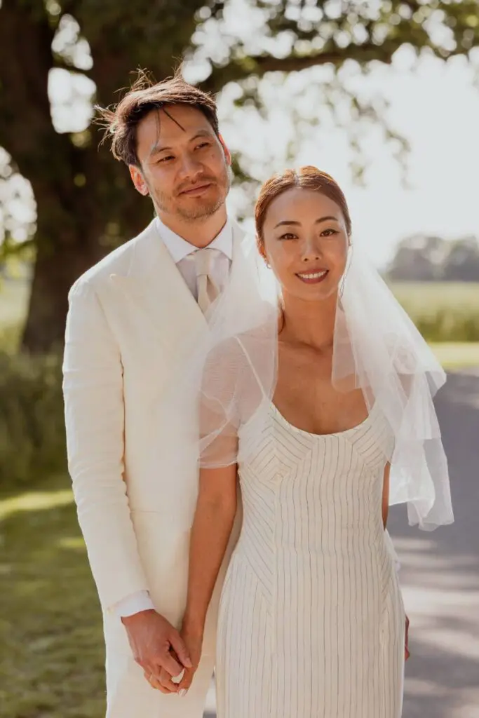 Bryllupsreportage: Yumi & David : New Yorker par med Sommerbryllup i Danmark og vielse i Korea 1 yumi david 177 1025x1536 1