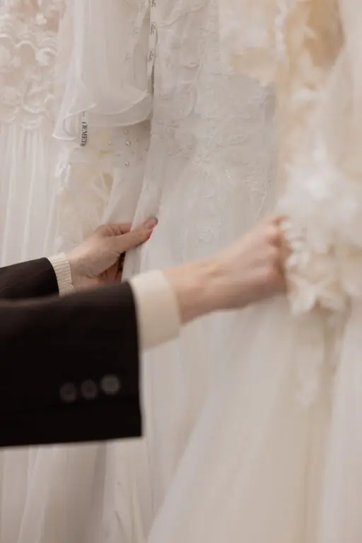 At finde brudekjolen – også når kroppen ikke passer ind i kataloget 8 Sonnerupgaard Fuhrmann 38 512x768 1