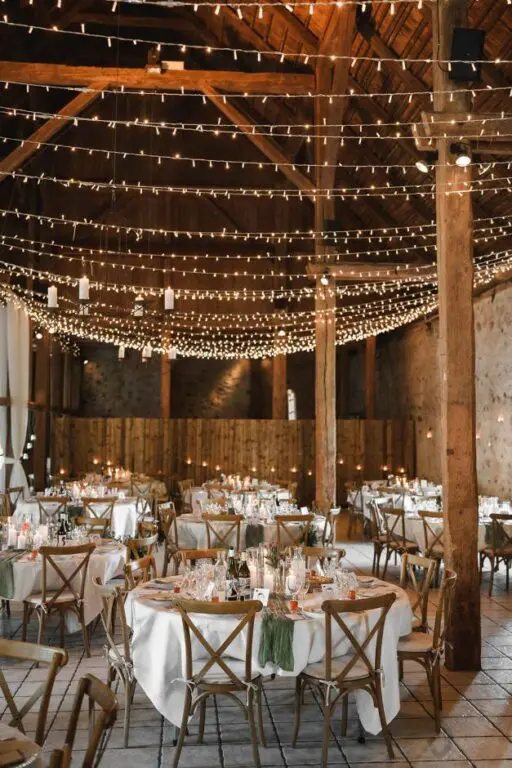 Bryllupsreportage: Nicoline & Julius Se hvad de ville have gjort anderledes, hvis de skulle planlægge alt igen 6 nicoline julius 4 1 512x768 1