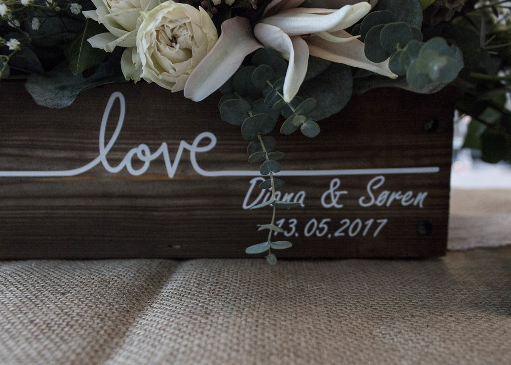 Trækasse til blomster