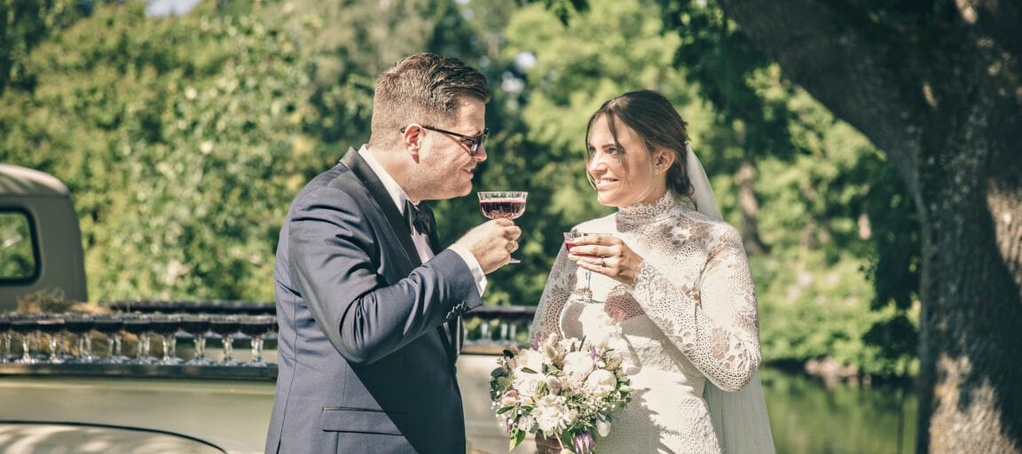 Camilla & Rasmus bryllup med udendørs reception