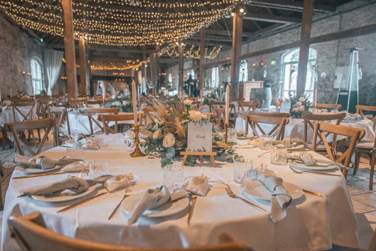 levende lys og lyskæder i laden